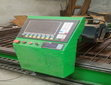 Foto: MAQUINA DE CORTE PLASMA CNC -QUARKS PB 3015 ANO 2018