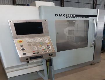 Foto: CENTRO DE USINAGEM VERTICAL DMC 635 V DECKEL MAHO ANO 2006