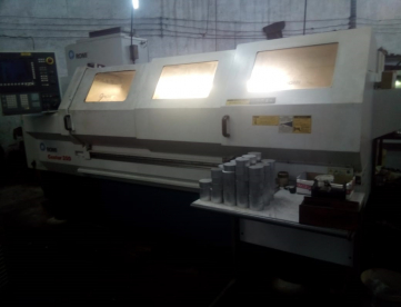 Foto: TORNO CNC ROMI - CENTUR 35D - 1500MM - HIDRÁULICO - ANO 2011