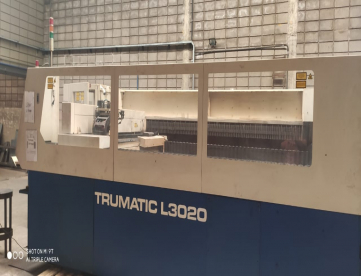 Foto: CORTE A LASER TRUMPF - TRUMATIC L3020 - 3200 WATTS - MESA 1500 X 3000MM - ANO 2003