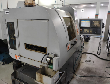 Foto: TORNO CNC CABEÇOTE MÓVEL - HANWHA - XD26H - ANO 2007 /09