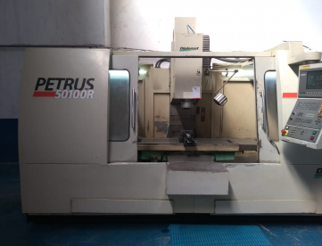 Foto: FRESADORA CNC - DIPLOMAT PETRUS 50100R - ANO 2008