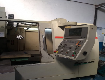 Foto: FRESADORA CNC - DIPLOMAT PETRUS 50100R - ANO 2008