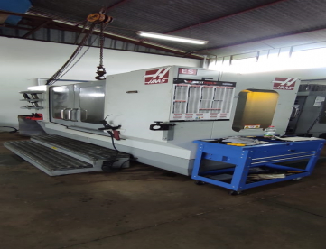 Foto: CENTRO DE USINAGEM HORIZONTAL HAAS ES-5-4AX -COM 4 EIXO - ANO 2009