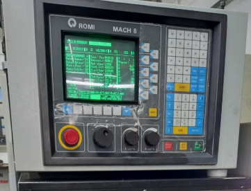 Foto: TORNO CNC ROMI - CENTUR 30RV - ANO 1995