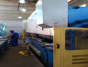 Foto: CASAL GUILHOTINA E DOBRADEIRA CNC GASPARINI 6000 X 400 TON - ANO 2014