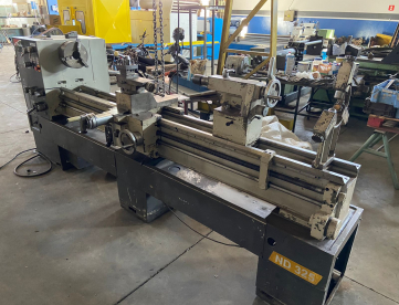 Foto: TORNO MECANICO NARDINI ND325 - 650 X 2200MM - ANO 2007