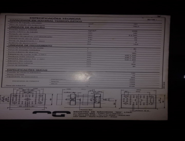 Foto: INJETORA DE PLASTICOS MG 80 TONELADAS -ANO 1995