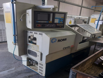 Foto: TORNO CNC ROMI - CENTUR 30D - 500MM - ANO 2002 - GANG