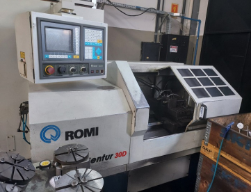 Foto: TORNO CNC ROMI - CENTUR 30D - 500MM - ANO 2004 - GANG