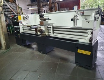 Foto: TORNO MECÂNICO NARDINI ND325 650MM X 2200MM - REVISADO