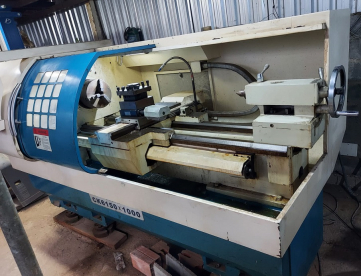 Foto: TORNO CNC LATHE MACHINE- MODELO CK6150 - ANO 2012 - 500x1000MM