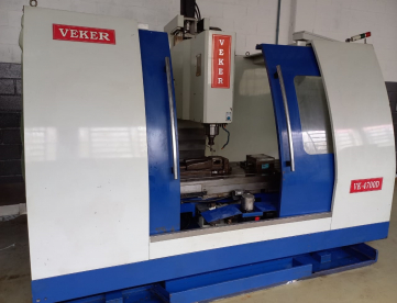 Foto: FRESADORA CNC - VEKER - VK 4700D - ANO 2007 - 1500 x 680 x 700mm