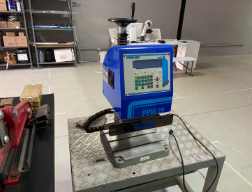 Foto: PUNCIONADEIRA  DE IMPRESSÃO CNC WUTZL  PPW 25