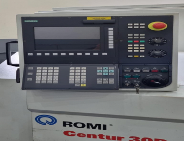 Foto: TORNO CNC ROMI CENTUR 30D - 1000MM - ANO 2015