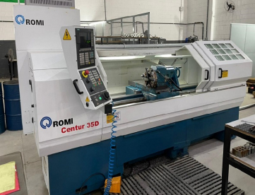 Foto: TORNO CNC ROMI - CENTUR 35D - 2000MM - ANO 2001 - RETROFIT EM 2021