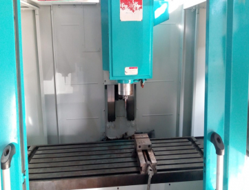 Foto: FRESADORA CNC - SINITRON - B7NX - ANO 2012 - 1500 x 750 x 750 mm