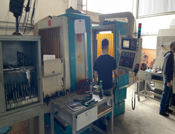 Foto: FRESADORA CNC SINITRON KAO1000 - ANO 2009