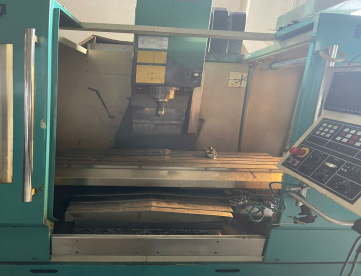 Foto: FRESADORA CNC SINITRON KAO1000 - ANO 2008