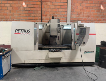 Foto: FRESADORA CNC - DIPLOMAT - PETRUS 50100R - ANO 2006 - 1000 x 453 x 600 MM