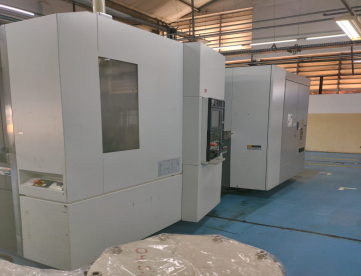 Foto: CENTRO DE USINAGEM HORIZONTAL DUPLO PALLET - MORI SEIKI - NH 5000 DCG - ANO 2009