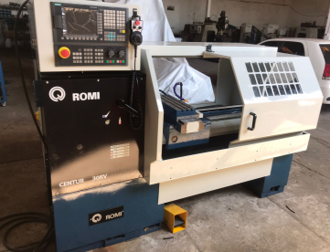 Foto: TORNO CNC ROMI - CENTUR 30RV TODA REFORMADA