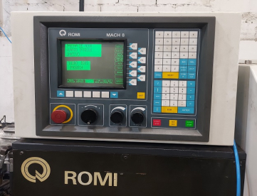 Foto: TORNO CNC - MARCA ROMI - MODELO CENTUR 40RV - ANO 1995 - 580X1000MM