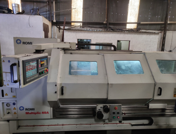 Foto: TORNO CNC - ROMI - MULTIPLIC 40A - 2000MM - ANO 2003