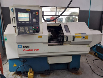 Foto: TORNO CNC - ROMI - CENTUR 30D - ANO 2008 - 430x500MM