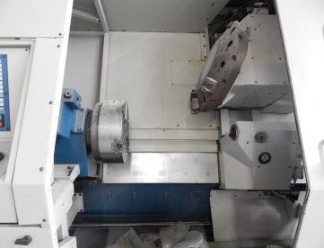 Foto: CENTRO DE TORNEAMENTO CNC TRAUB - 500MM X 1000MM - HIDRAULICO