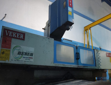 Foto: FRESADORA CNC - VEKER - MVK 2500 - ANO 2011 -  2500 x 850 x 850 MM