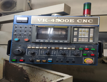 Foto: FRESADORA CNC VEKER VK-4500E -1000 X 500 X500 -ANO 2000