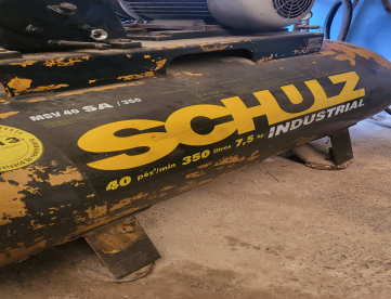 Foto: COMPRESSOR DE AR SCHULZ - MSV 40 SA / 350