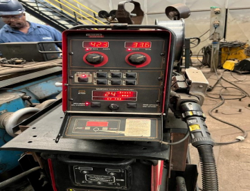 Foto: MÁQUINA DE SOLDA MIG - STT