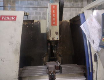 Foto: FRESADORA CNC VEKER VK 4700 -1500 X 680 X 700 -ANO 2005