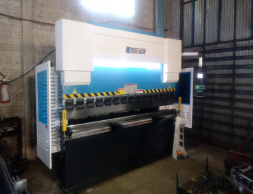 Foto: DOBRADEIRA HIDRÁULICA CNC - EUROSTEC - EURO 135/3200NC