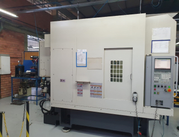 Foto: CENTRO DE USINAGEM VERTICAL - DUPLO PALLET - BROTHER - TC-32 BN QT - Ano 2008