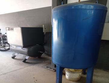 Foto: COMPRESSOR DE PARAFUSO COM PULMÃO