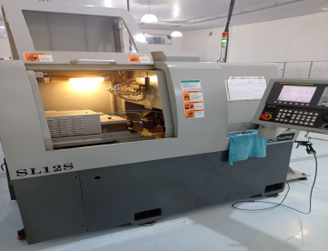 Foto: TORNO CNC CABEÇOTE MOVEL HANWHA SL12S -ANO 2008