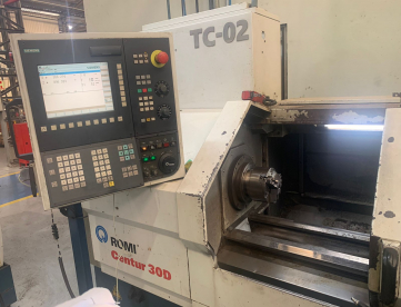 Foto: TORNO CNC ROMI CENTUR 30D - 1000 X 430 - ANO 2010