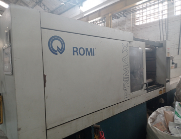 Foto: INJETORA DE PLASTICOS ROMI PRIMAX 300 AN0 2003