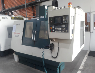 Foto: CENTRO DE USINAGEM VERTICAL FEELER FV1000 -ANO 2006