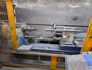 Foto: TORNO CNC DE REPUXO AUTOMÁTICO BRM -TAP - 400 X 2 MM - ANO 2019