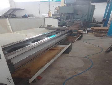 Foto: TORNO MECÂNICO ROMI T500 - 660MM X 3250MM - ANO 2014