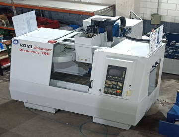 Foto: CENTRO DE USINAGEM VERTICAL CNC ROMI DISCOVERY 760 - 760MM X 406MM X 508MM