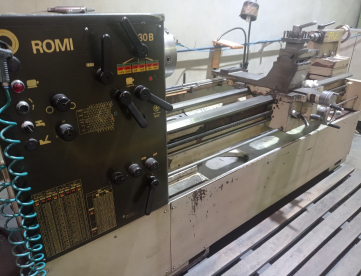 Foto: TORNO MECANICO ROMI MODELO S30B 650X1500 mm - ANO 1990