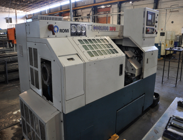 Foto: CENTRO DE TORNEAMENTO CNC ROMI COSMOS 20 U - ANO