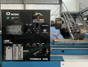 Foto: TORNO MECÂNICO ROMI TORMAX 30B - 660MM X 2200MM - REFORMADO