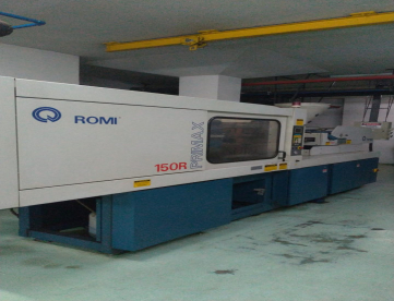 Foto: INJETORA DE PLÁSTICOS ROMI PRIMAX 150R / ANO 2002 / CONTROLMASTER 8 / EM PRODUÇÃO NA INDÚSTRIA