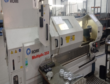 Foto: TORNO CNC - ROMI - CENTUR 35D - ANO 2007 - 520 x 1500 MM